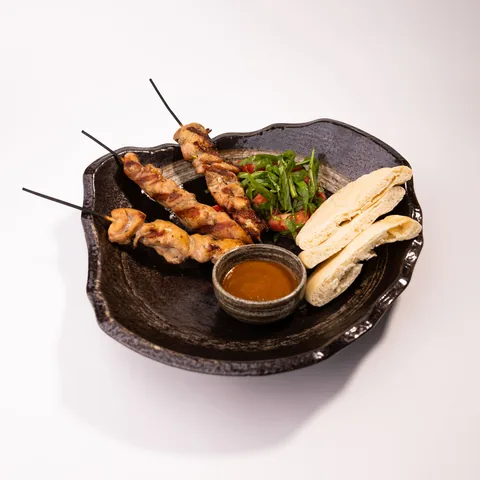 Куриные шашлычки сувлаки