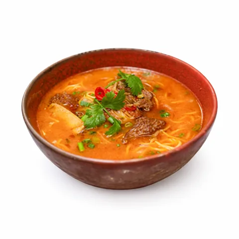 Cyп с лапшой и говядиной 红烧牛肉 面